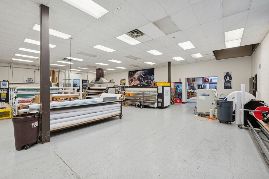 More Photos Of 1 Premier Dr, Long Lake Manufacturing For Sale