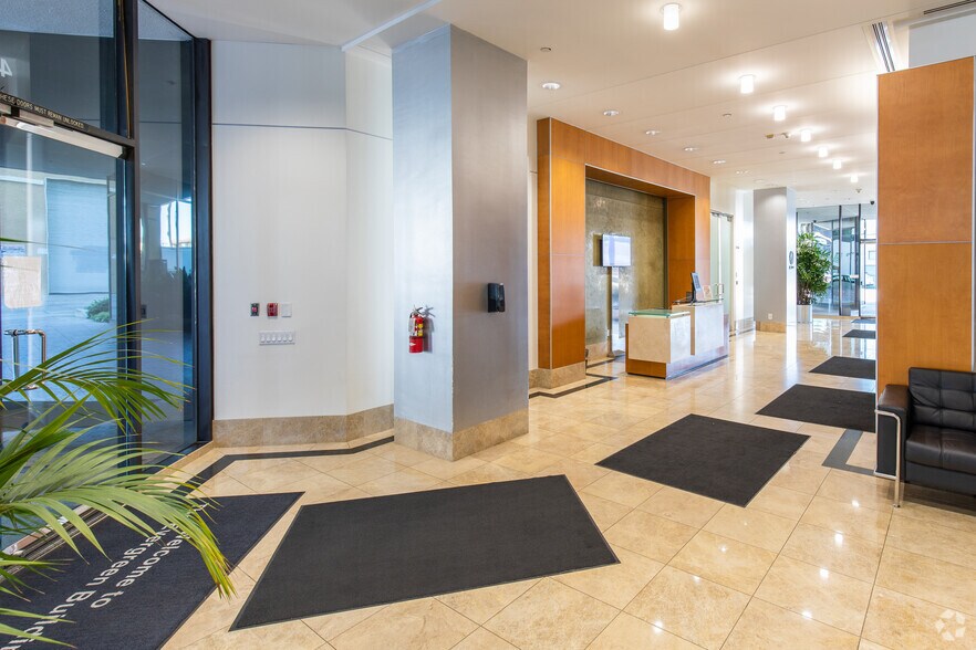 More Photos Of 4111 W Alameda Ave, Burbank Office For Lease