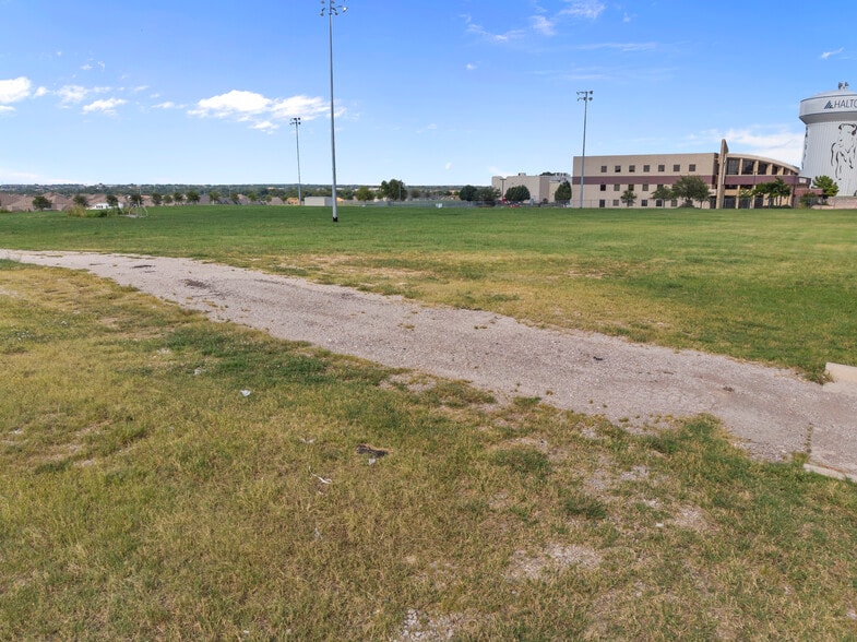 More Photos Of 4805 NE Loop 820, Fort Worth Land For Sale