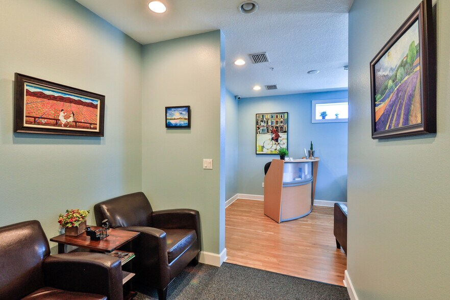 More Photos Of 215 S Palmetto Ave, Daytona Beach Office For Sale