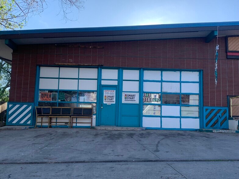 More Photos Of 5208 W 26th Ave, Edgewater Service Station For Sale