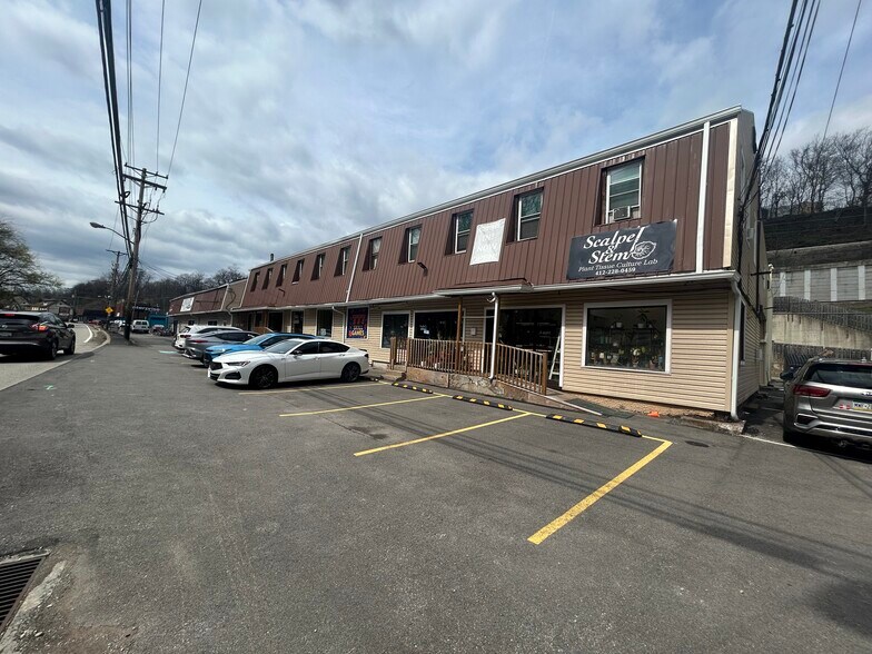 More Photos Of 2544-2546 Library Rd, Pittsburgh Storefront Retail Office For Sale