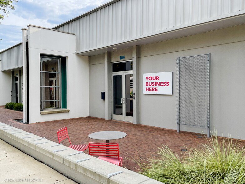 More Photos Of 100-112 SW 6th St, Gainesville Office For Lease