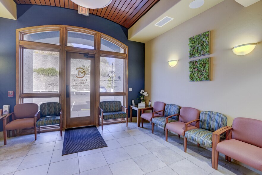 More Photos Of 2001 Excellence Way, Prescott Medical For Sale