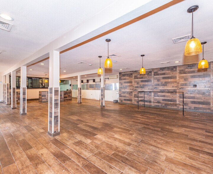 More Photos Of 217-219 Hamburg Tpke, Bloomingdale Freestanding For Sale