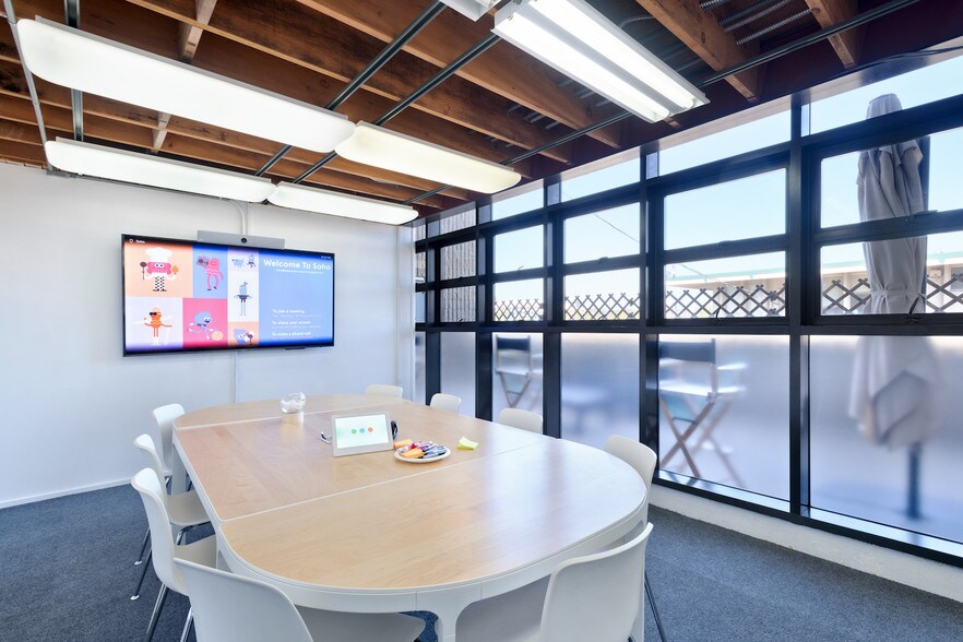 More Photos Of 2200 Michigan Ave, Santa Monica Loft Creative Space For Lease