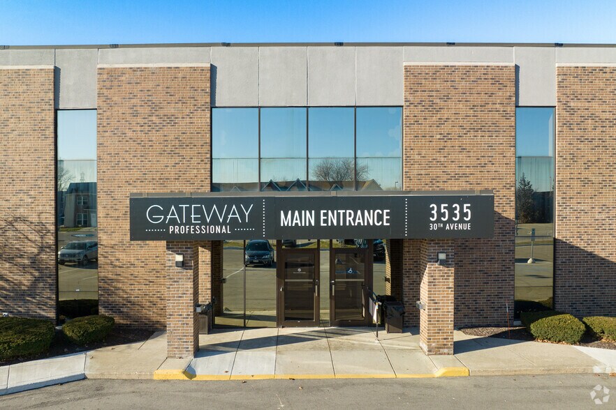 More Photos Of 3535 30th Ave, Kenosha Office For Lease