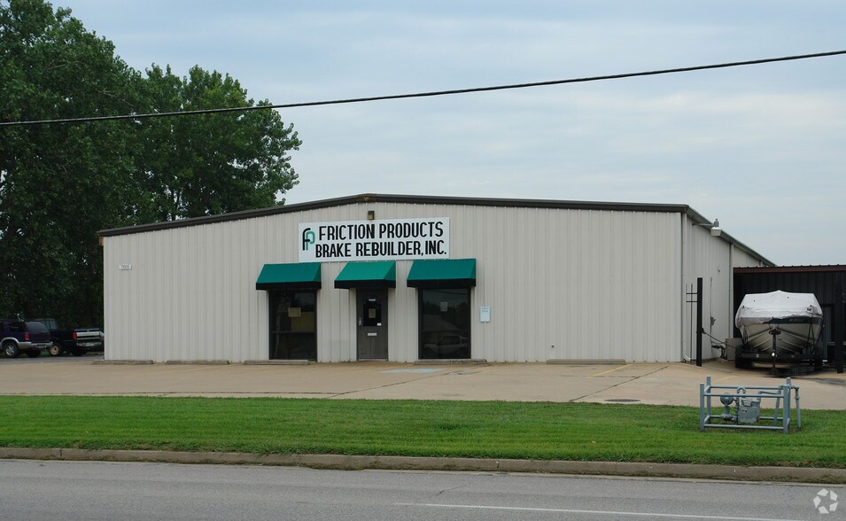 More Photos Of 7605 E 11th St, Tulsa Unknown For Lease