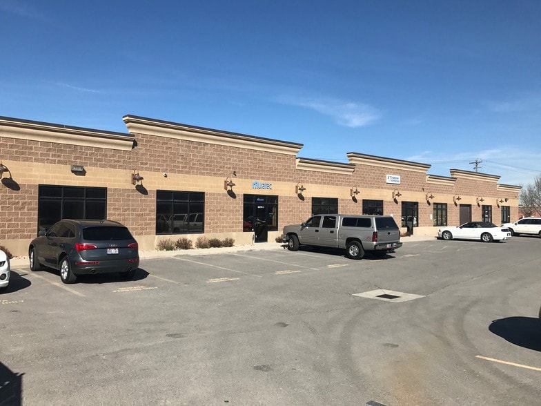 More Photos Of 120 N Redwood Rd, North Salt Lake Warehouse For Lease