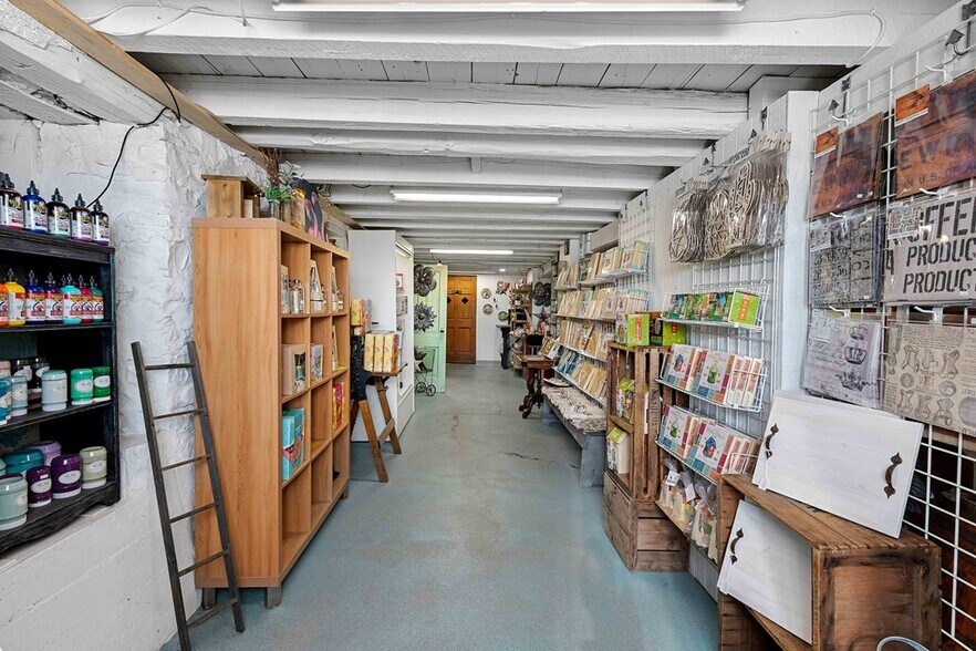 More Photos Of 6216 WI-42, Egg Harbor General Retail For Sale