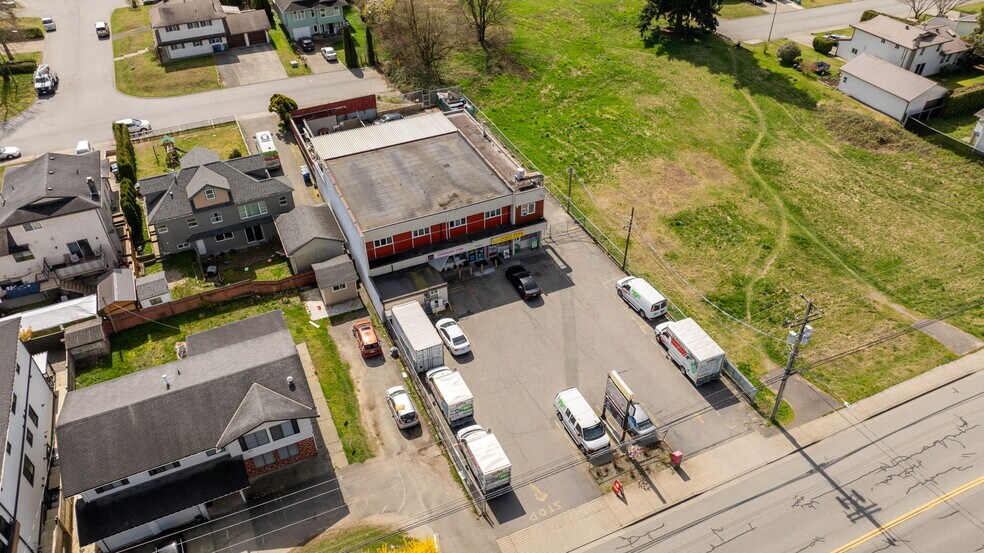 More Photos Of 32354 Marshall Rd, Abbotsford Freestanding For Sale