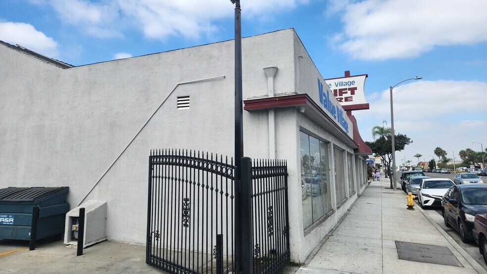 More Photos Of 9334 Alondra Blvd, Bellflower Storefront For Sale