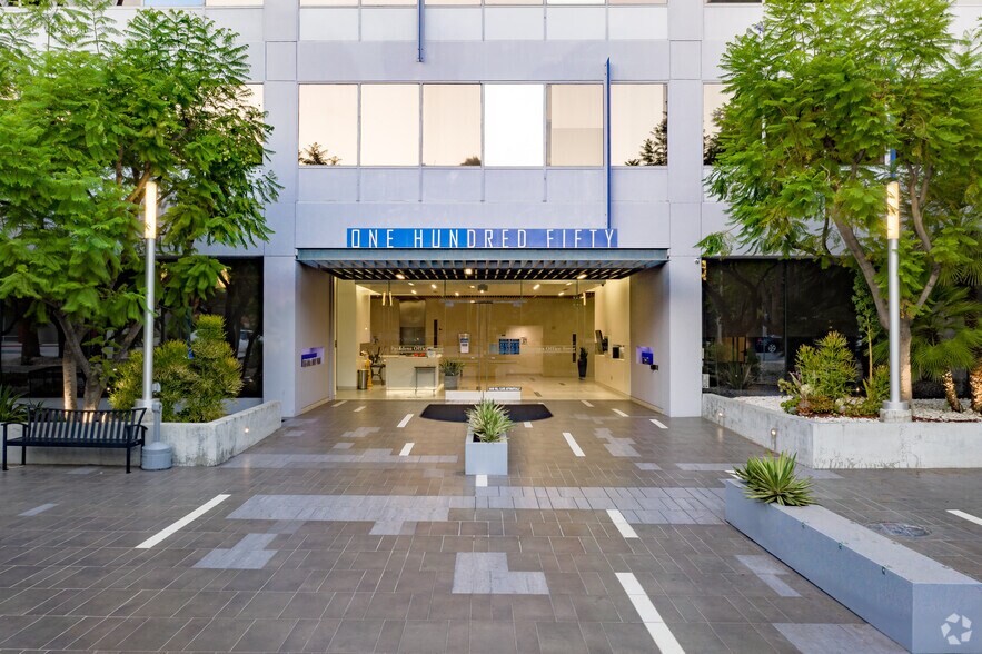 More Photos Of 150 S Los Robles Ave, Pasadena Office Residential For Lease