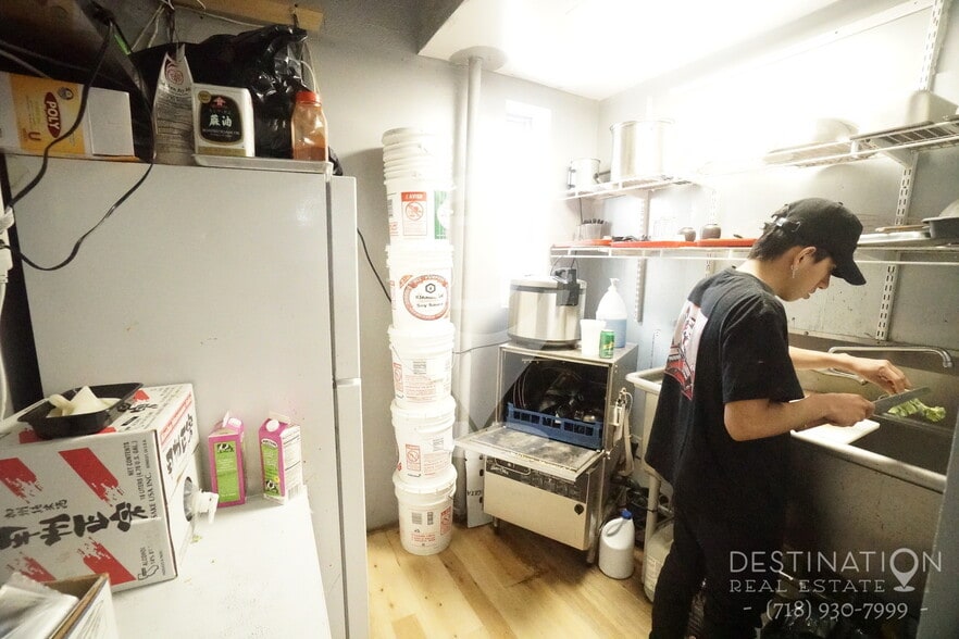 More Photos Of 545 Court St, Brooklyn Restaurant For Lease