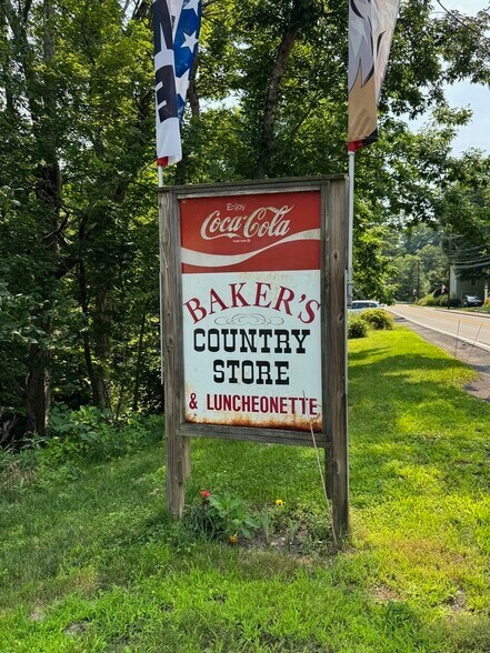 More Photos Of 101 River St, Conway Convenience Store For Sale