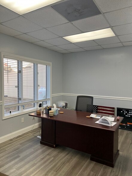 More Photos Of 971 Virginia Ave, Palm Harbor Medical For Lease