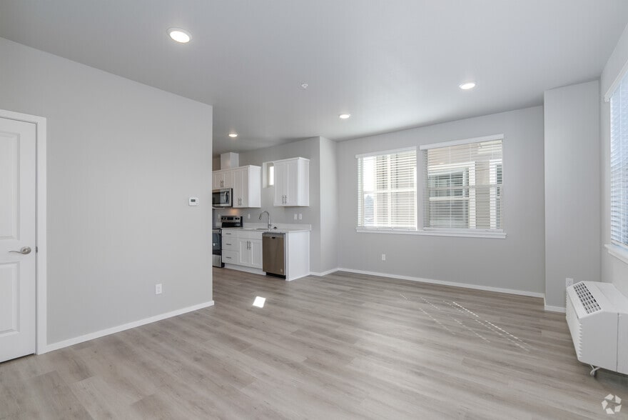 More Photos Of 421 NE 80th Ave, Hillsboro Apartments For Sale