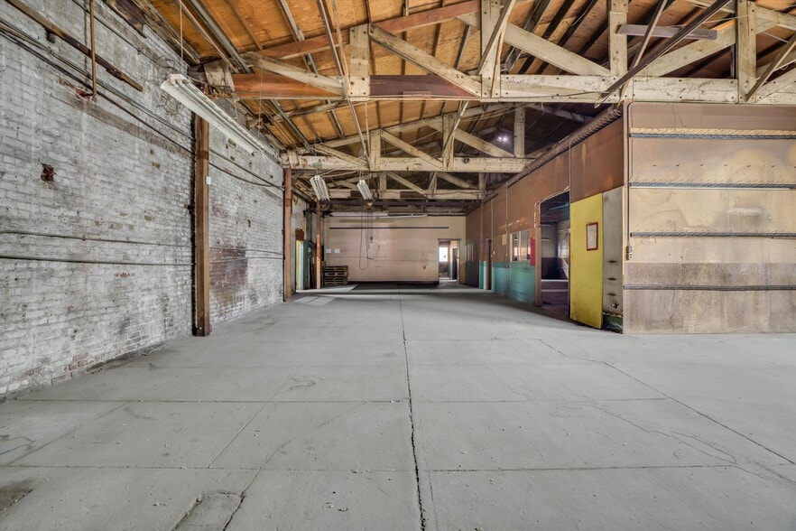More Photos Of 1020 H St, Modesto General Retail For Sale