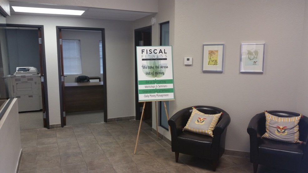 More Photos Of 2345 S Alma School Rd, Mesa Office For Lease