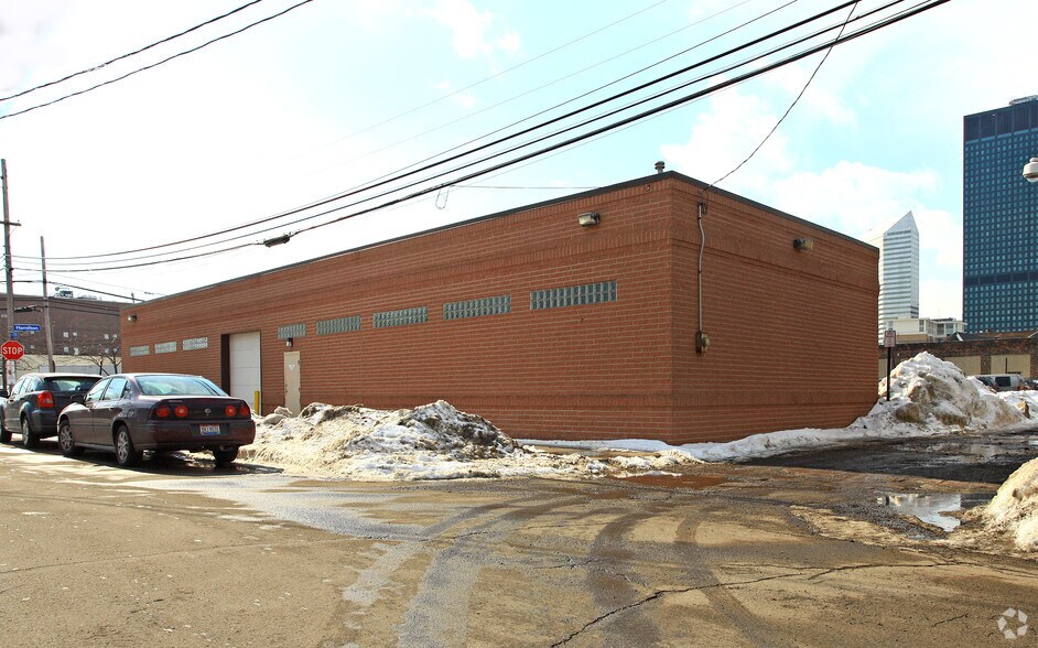 More Photos Of 1260 E 17th St, Cleveland Warehouse For Sale