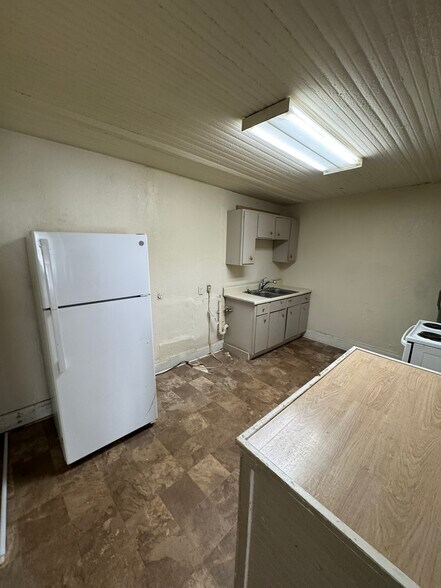 More Photos Of 403 Greenville St, Abbeville Apartments For Sale