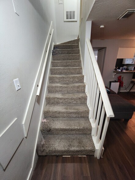 More Photos Of 517 5th St, Humble Apartments For Sale