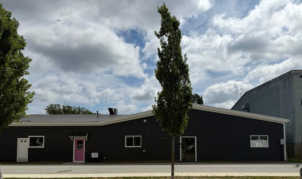 More Photos Of 40 Beharrell St, Concord Warehouse For Lease