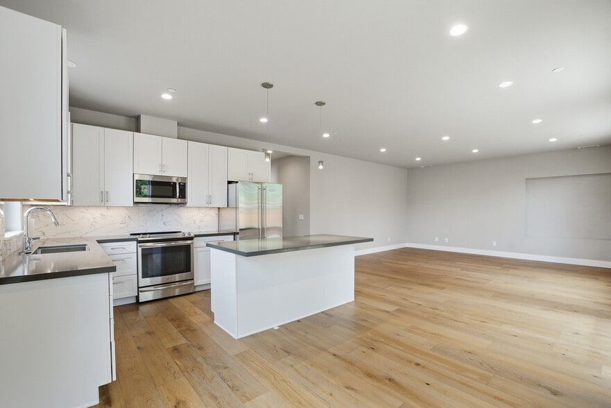 More Photos Of 47-49 Ursuline Rd, Santa Rosa Apartments For Sale