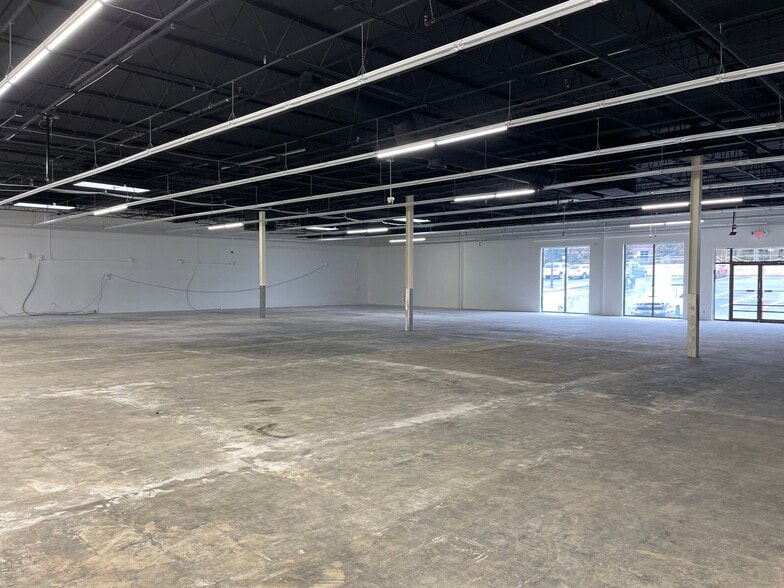 More Photos Of 3429 Covington Hwy, Decatur Storefront For Lease