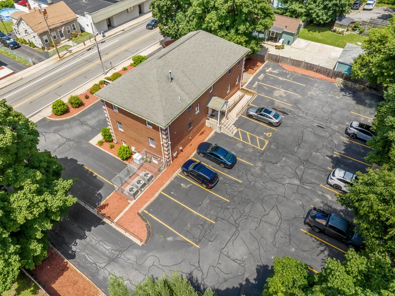 More Photos Of 352 Park Ave, Woonsocket Office For Sale