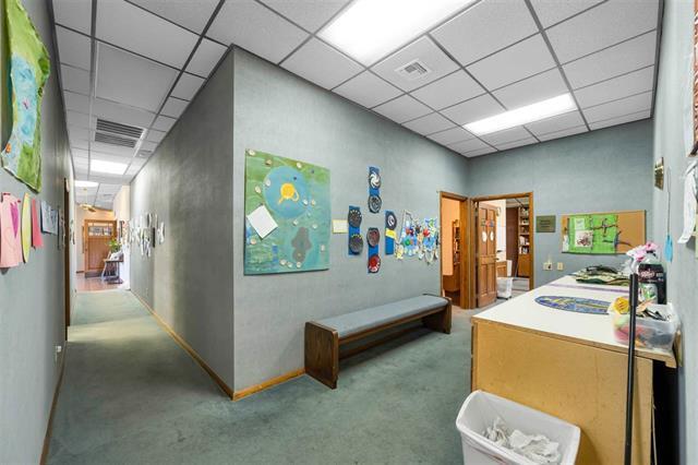 More Photos Of 816 W Gore Blvd, Lawton Office For Sale