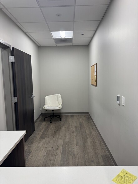 More Photos Of 38 W 13775 S, Draper Medical For Lease
