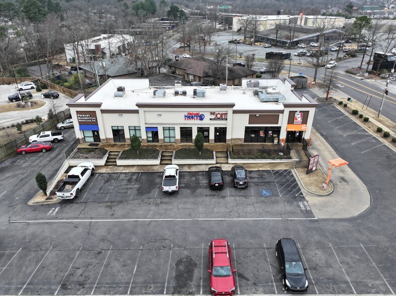 More Photos Of 10121 N Rodney Parham Rd, Little Rock Storefront Retail Office For Lease