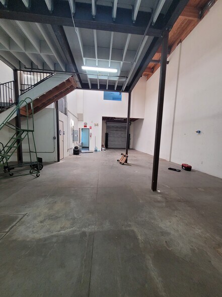 More Photos Of 1139 Westminster Ave, Alhambra Warehouse For Lease