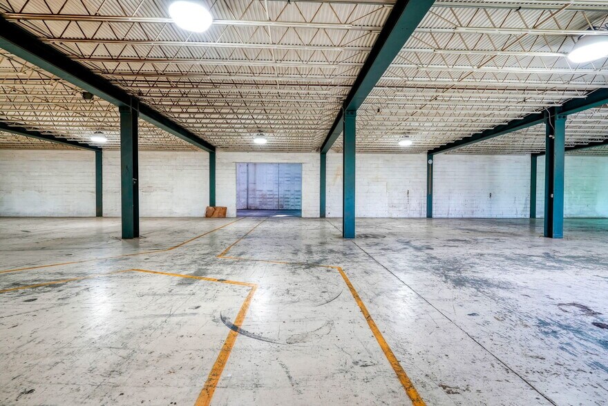 More Photos Of 2 Brewery Ln, Elverson Distribution For Lease