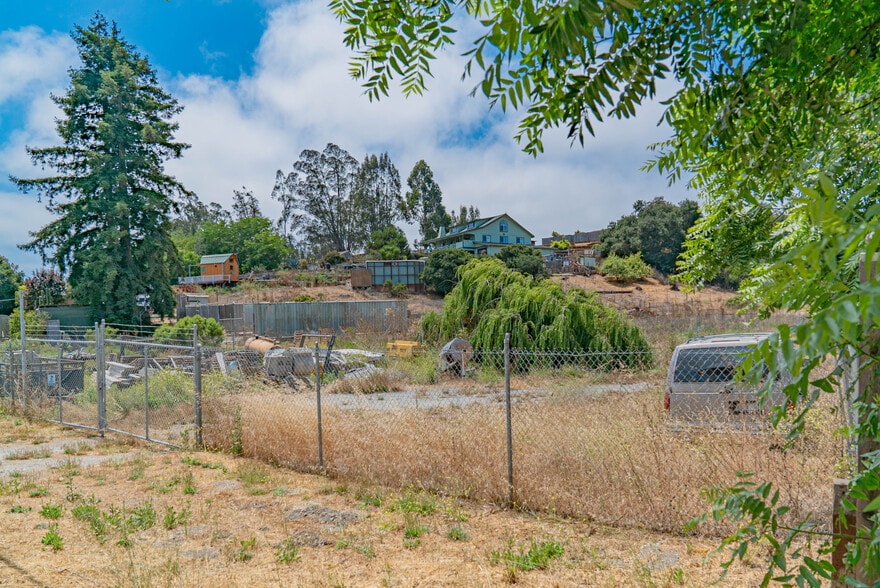 More Photos Of 10050 Reese Cir, Prunedale Warehouse For Sale