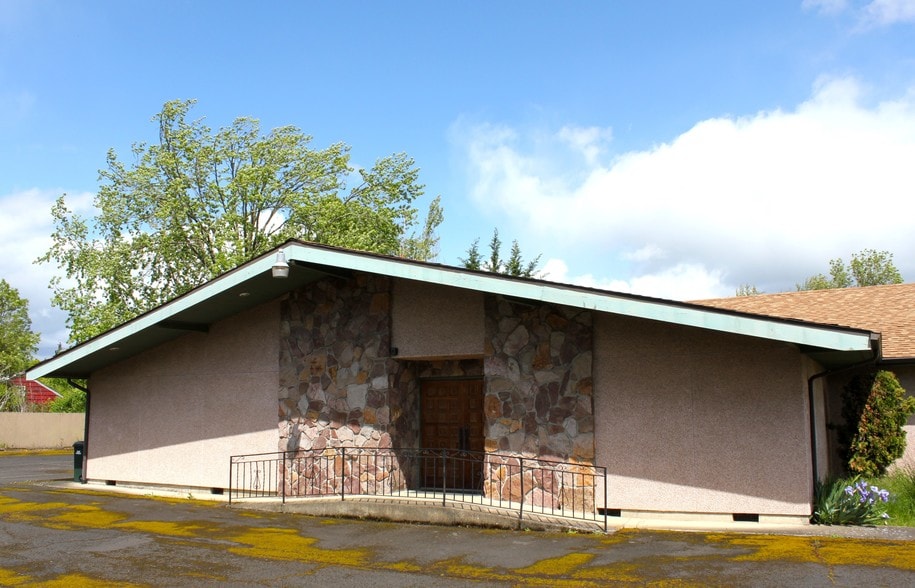 More Photos Of 1345 W 16th Ave, Eugene Religious Facility For Sale