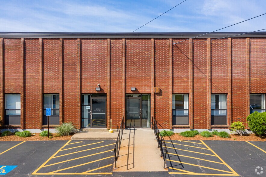 More Photos Of 110 Shawmut Rd, Canton Light Manufacturing For Lease