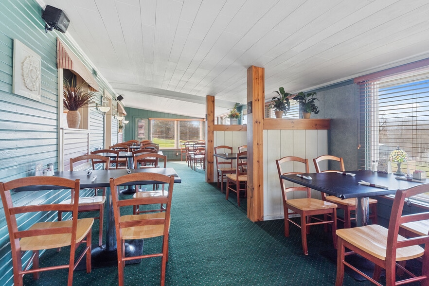 More Photos Of 1445 275 N Rd, Angola Sports And Entertainment For Sale