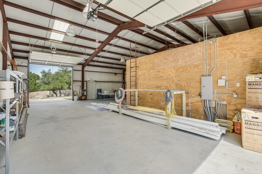 More Photos Of 3500 Lohmans Ford Rd, Lago Vista Warehouse For Sale