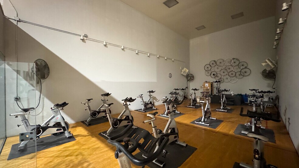 More Photos Of 5133 Darrow Rd, Hudson Health Club For Sale