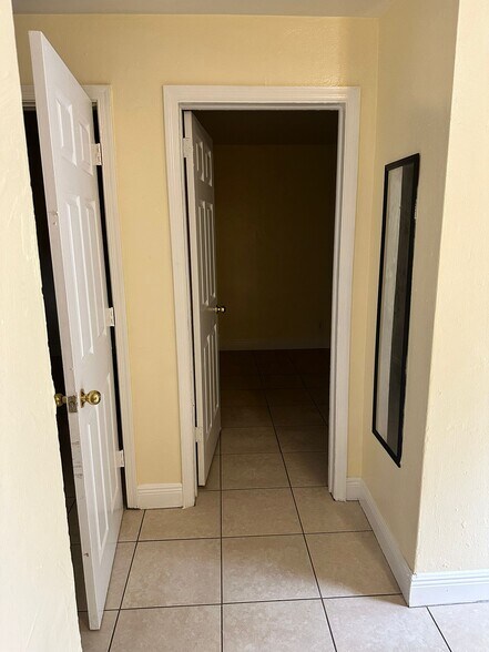More Photos Of 417 NW 7th Ave, Pompano Beach Apartments For Sale