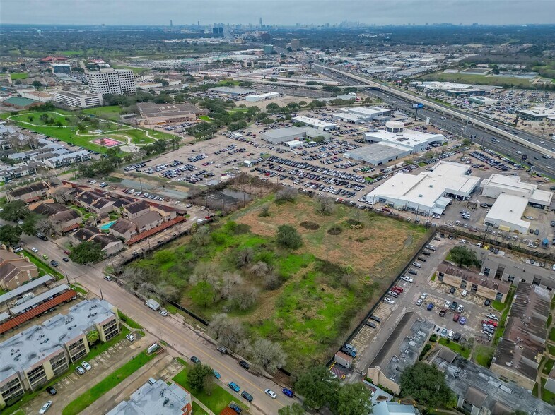 Primary Photo Of 10403 Forum Park Dr, Houston Land For Sale