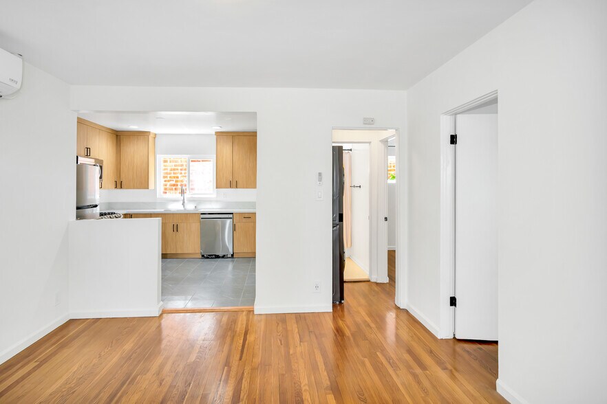 More Photos Of 5614 W Adams Blvd, Los Angeles Apartments For Sale