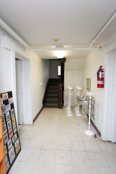 More Photos Of 1205 Elm St, Youngstown Religious Facility For Sale