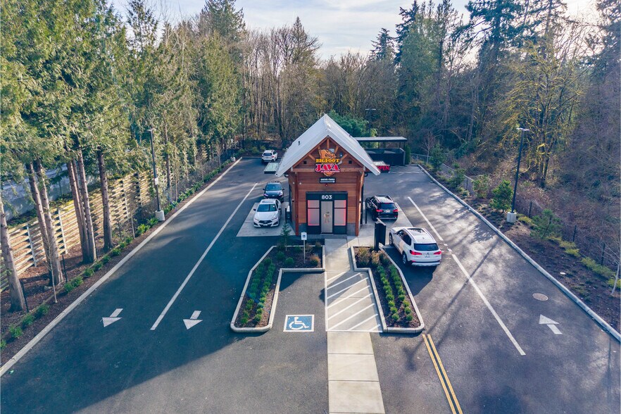 Primary Photo Of 803 S 348th St, Federal Way Fast Food For Sale