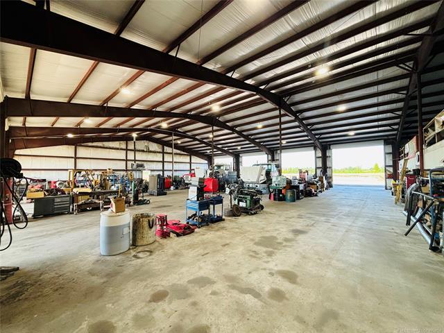More Photos Of 2700 S 32nd St, Muskogee Industrial For Sale