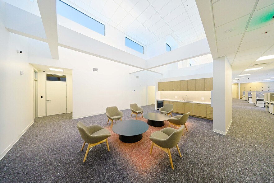 More Photos Of 4130 Cahuenga Blvd, Toluca Lake Office For Sale