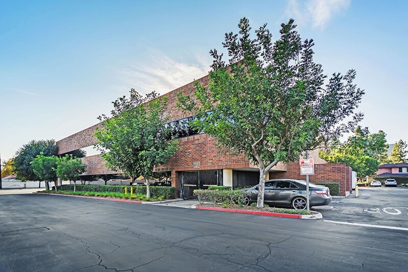 More Photos Of 3707 W Garden Grove Blvd, Orange Medical For Sale