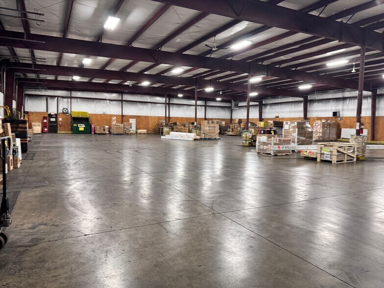 More Photos Of 6713 Pickard Dr, Mattydale Truck Terminal For Sale